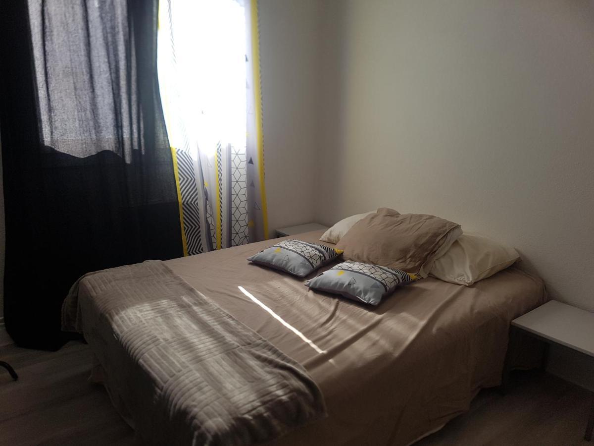 Logement Entier - Appartement T4 Hypercentre Dans Une Rue Calme - Stationnement Gratuit Tarbes Dış mekan fotoğraf